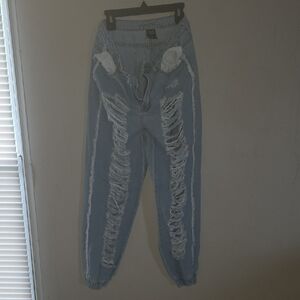 Blue Boyfriend Jeans with Distressed Detailing